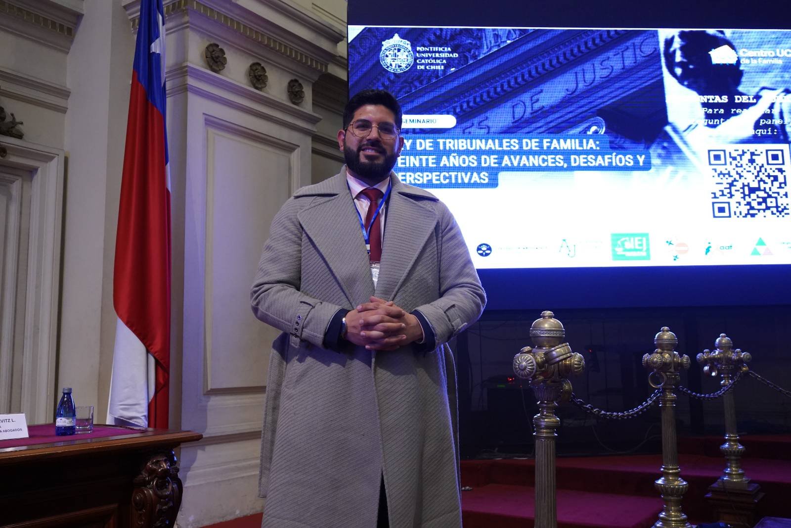 Bryan Véliz en el seminario del Centro UC de la Familia sobre los veinte años de la Ley de Tribunales de Familia